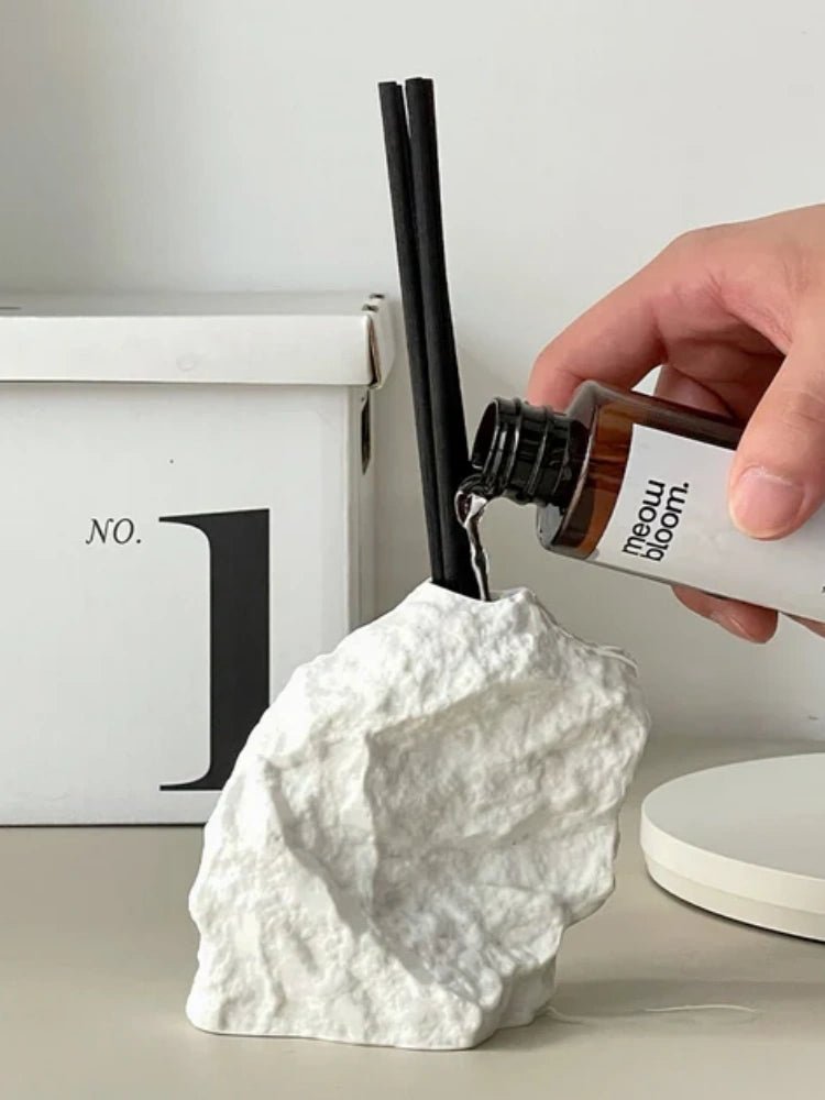 Serene Stone Diffuser for Pet-friendly Scents