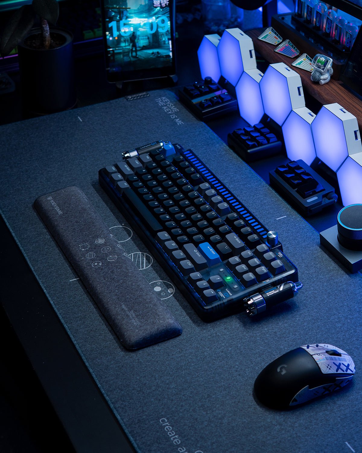 Mechanical Keyboard with Luminous Keys