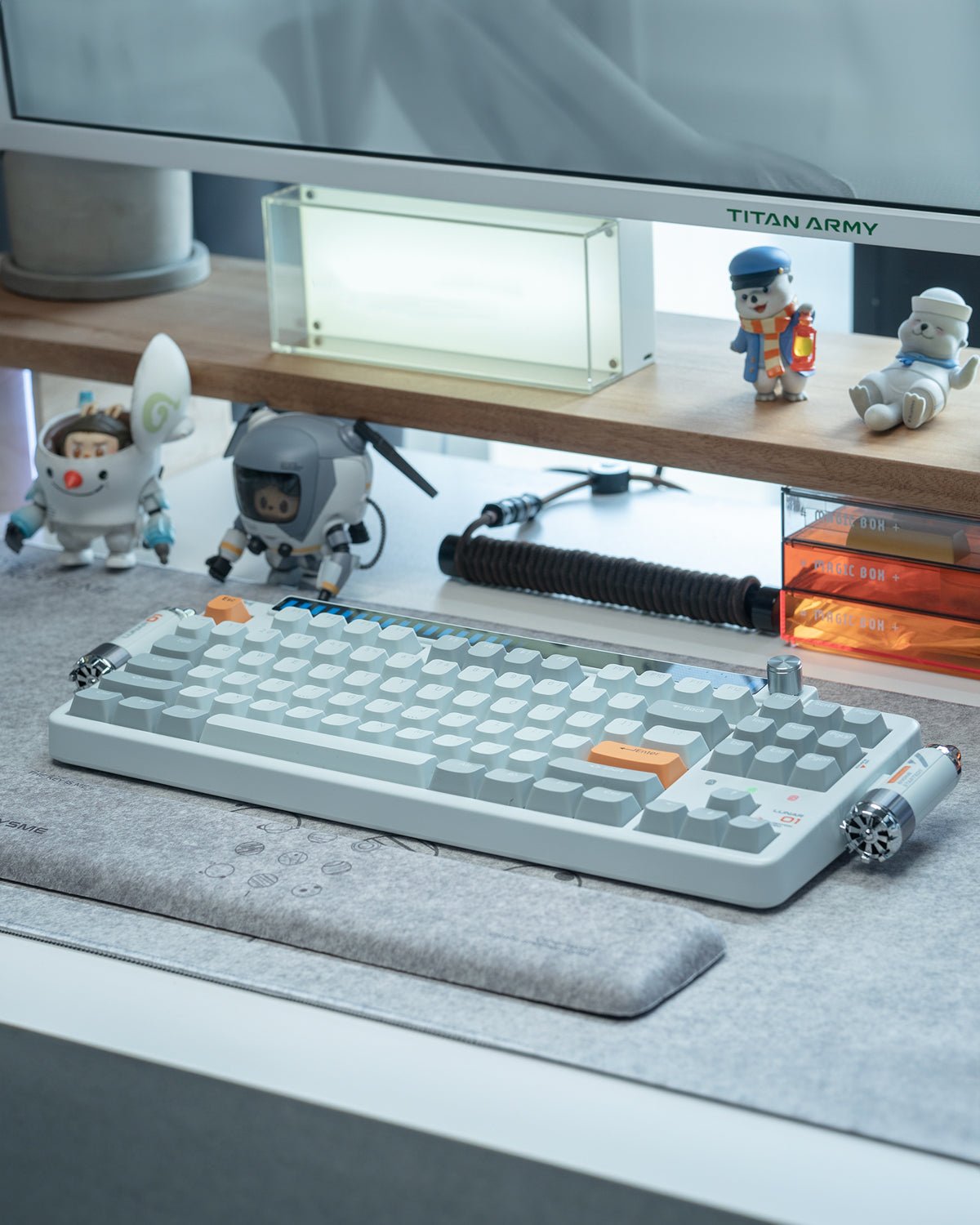 Mechanical Keyboard with Luminous Keys