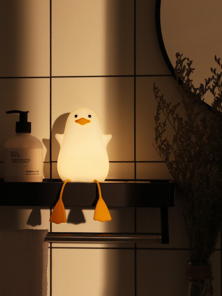 Sitting Quack Cute Night Lamp with Sensor
