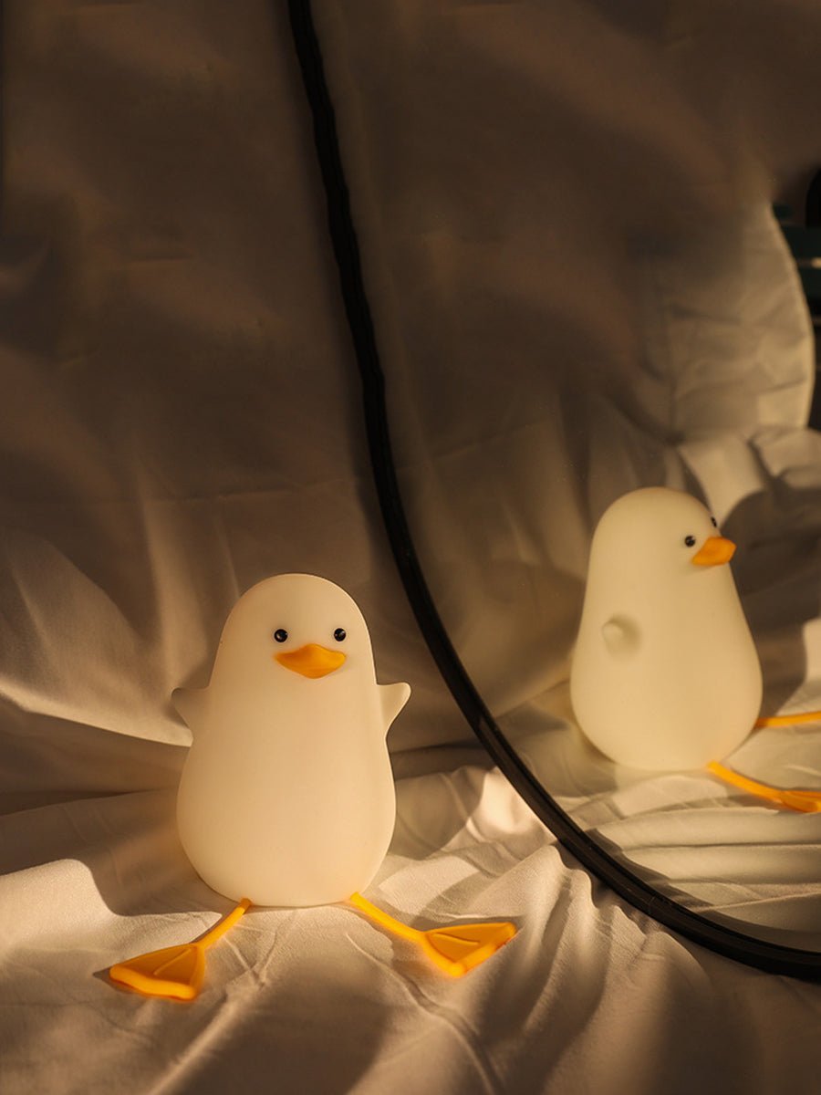 Sitting Quack Cute Night Lamp with Sensor